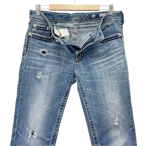 Miss Me Distressed Boyfriend Cropped Jeans Whiskered Medium Wash Women’s Size 28 - Picture 6 of 14